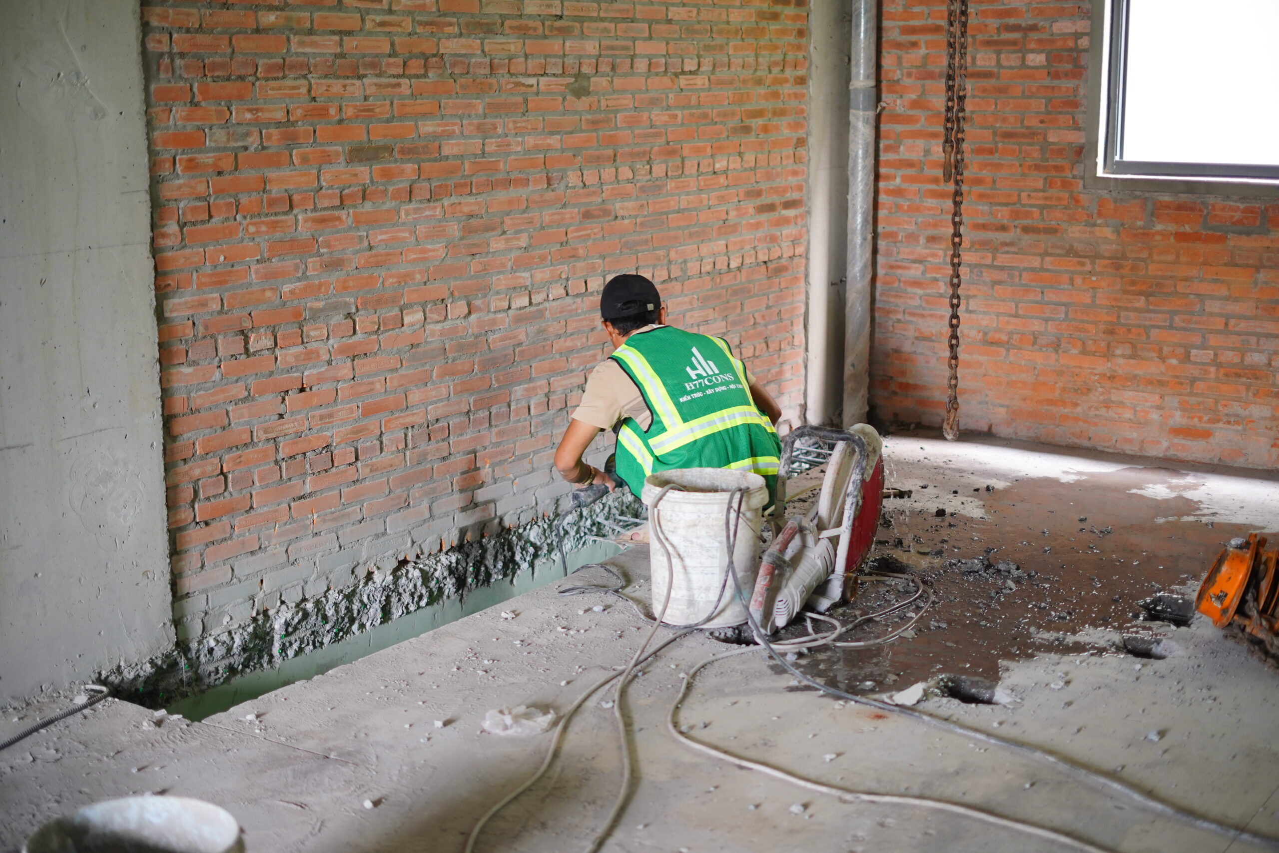 Hình ảnh thi công phần thô công trình nhà phố Mr. Khánh được thực hiện bởi đội ngũ công nhân H77CONS - Ảnh 5