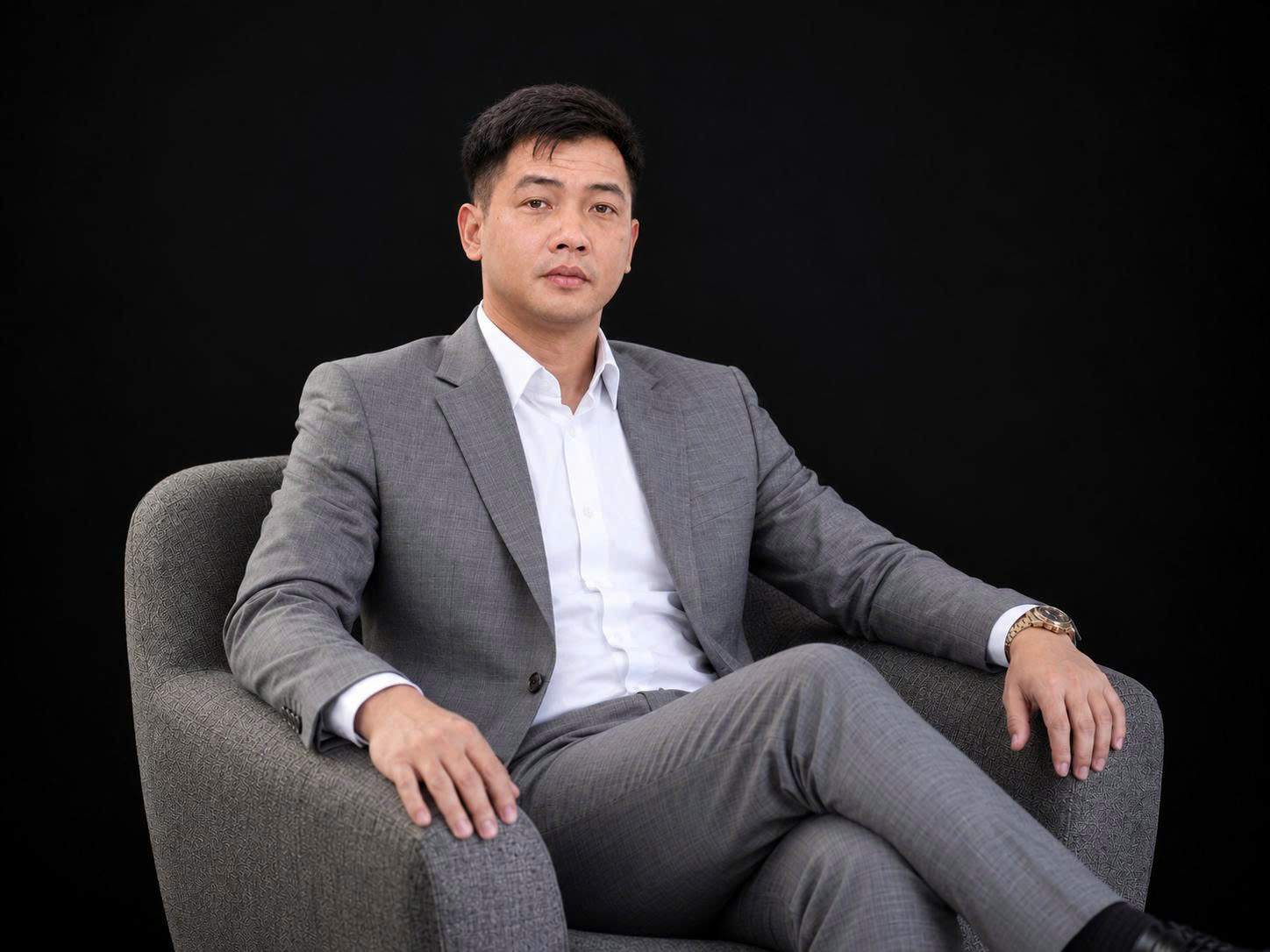 Hình chụp profile Phó Tổng Giám Đốc Nguyễn Vũ Khánh Đông